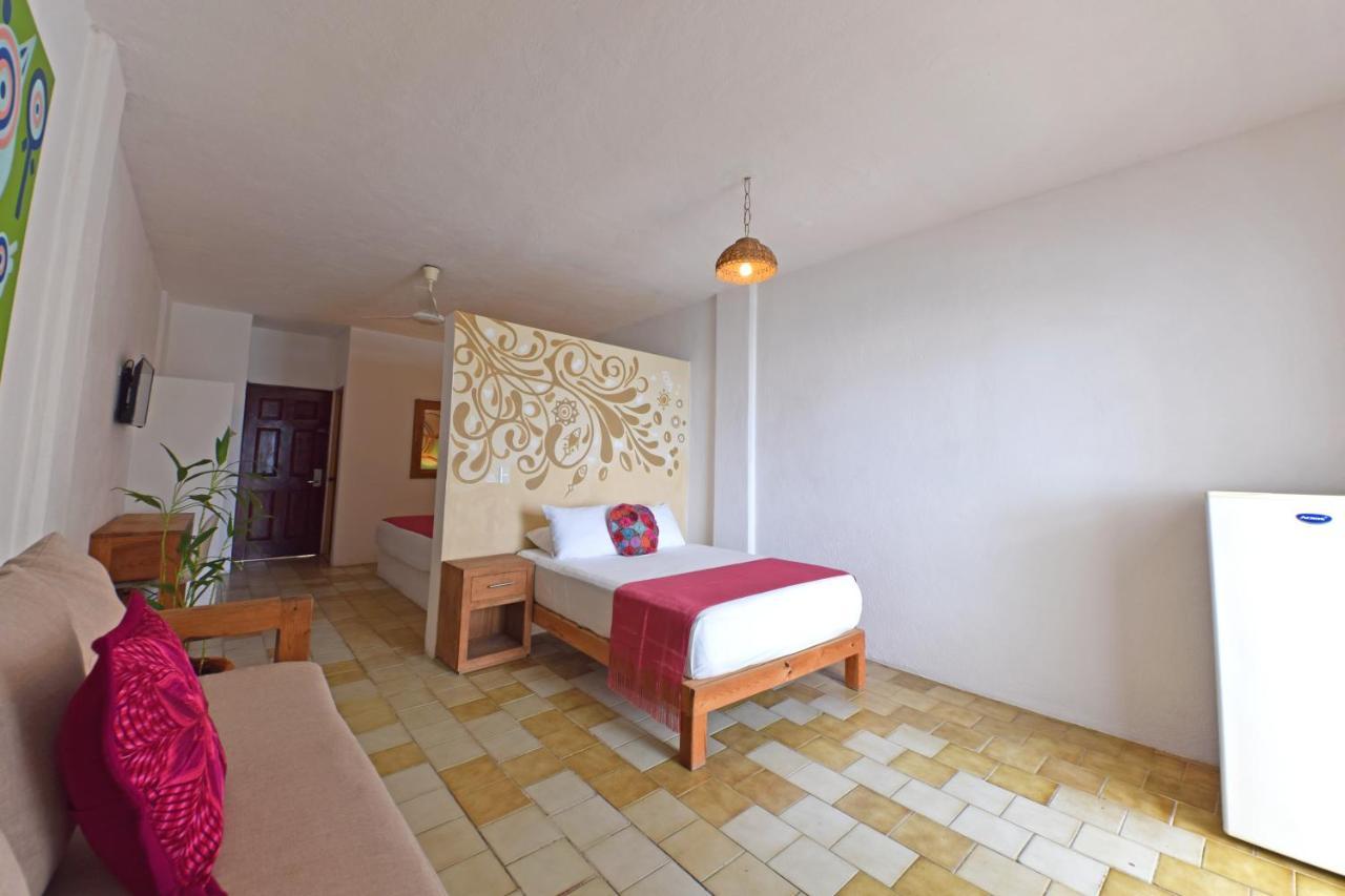 Emperador Vallarta Beachfront Hotel&suites
