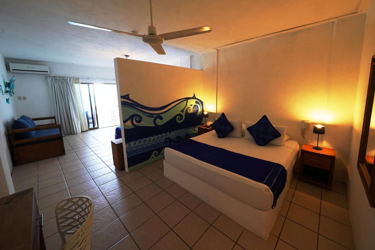Hotel Emperador Vallarta Beachfront Hotel&suites