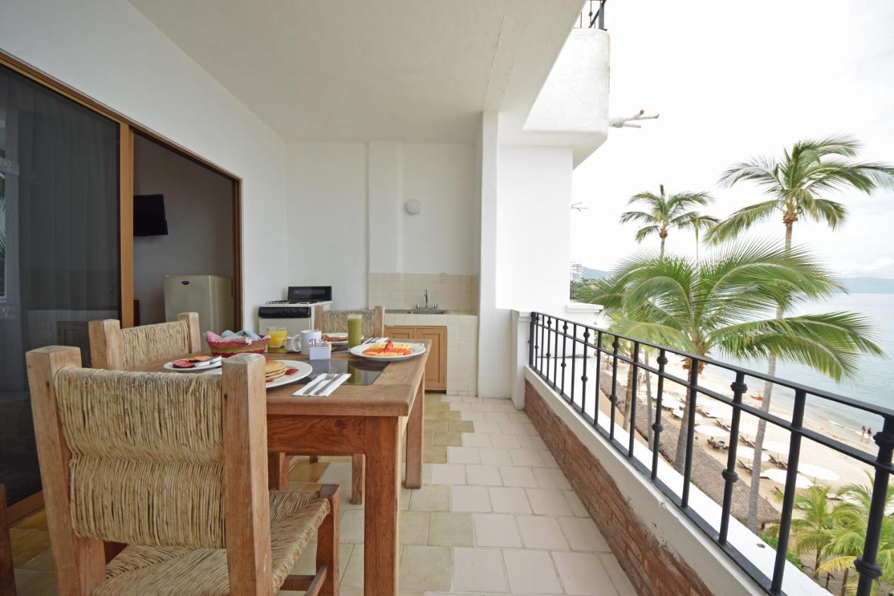 Emperador Vallarta Beachfront Hotel&suites