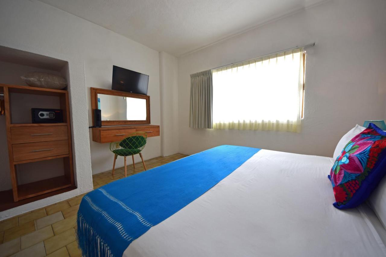 Emperador Vallarta Beachfront Hotel&suites Hotel 3*