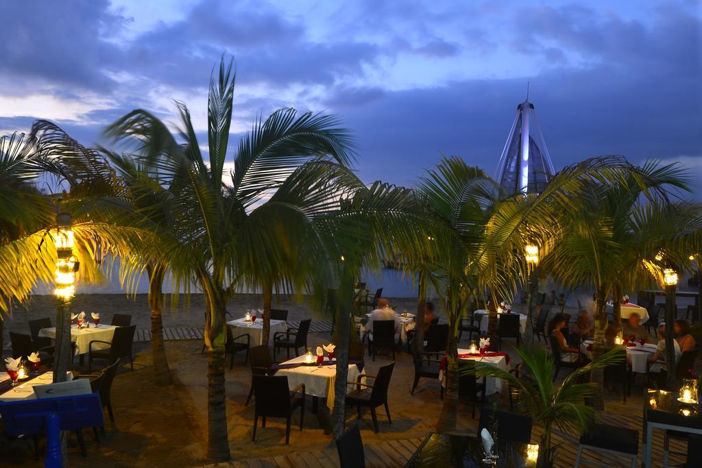 Emperador Vallarta Beachfront Hotel&suites Puerto Vallarta