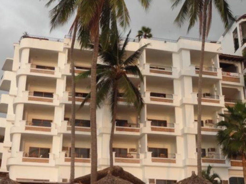Hotel Emperador Vallarta Beachfront Hotel&suites Puerto Vallarta