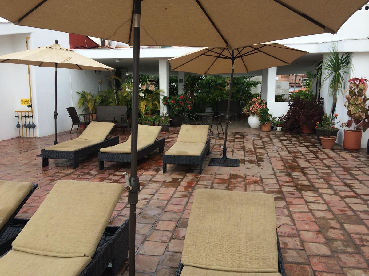 Emperador Vallarta Beachfront Hotel&suites 3*