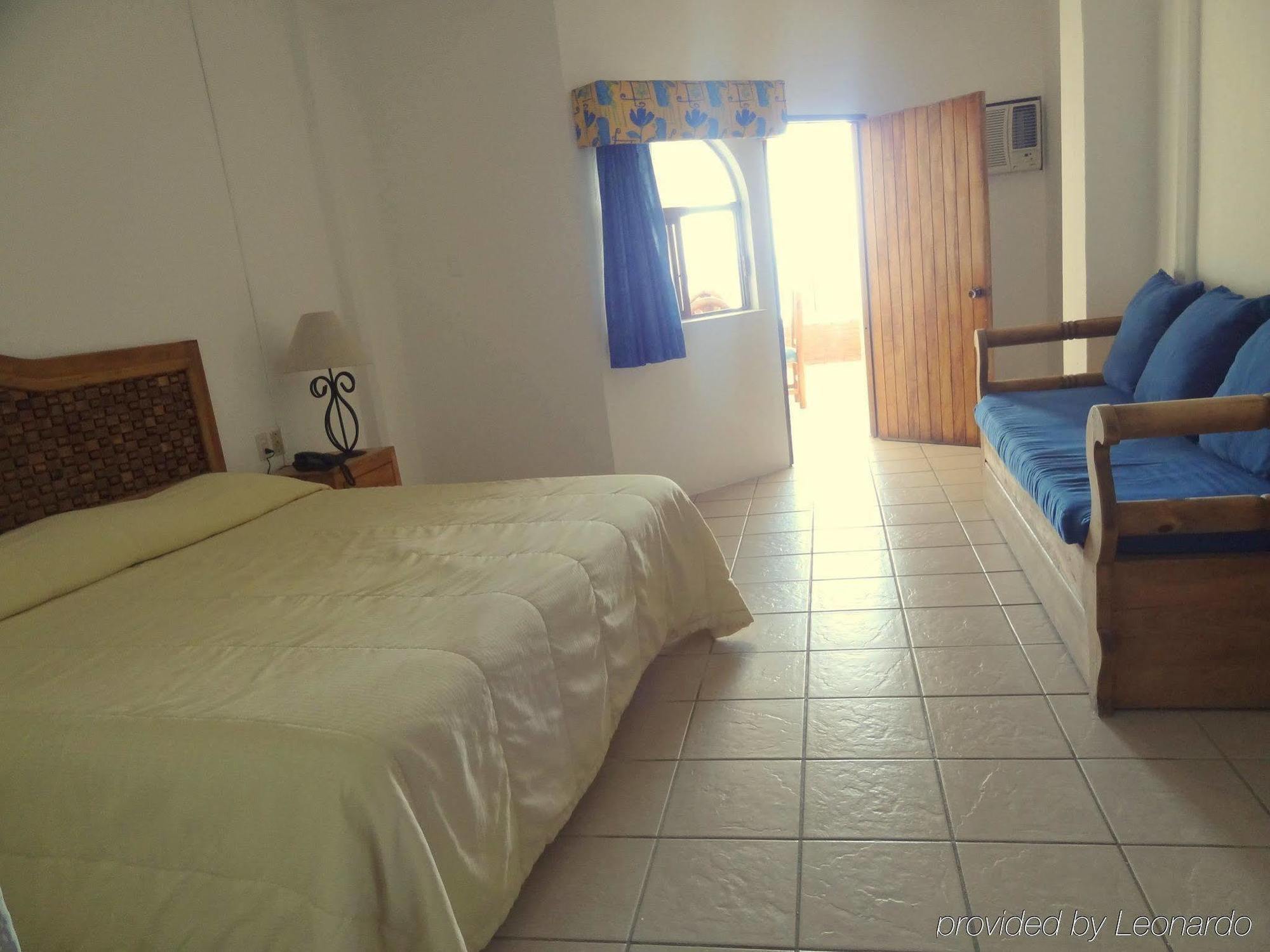 Emperador Vallarta Beachfront Hotel&suites Hotel 3*