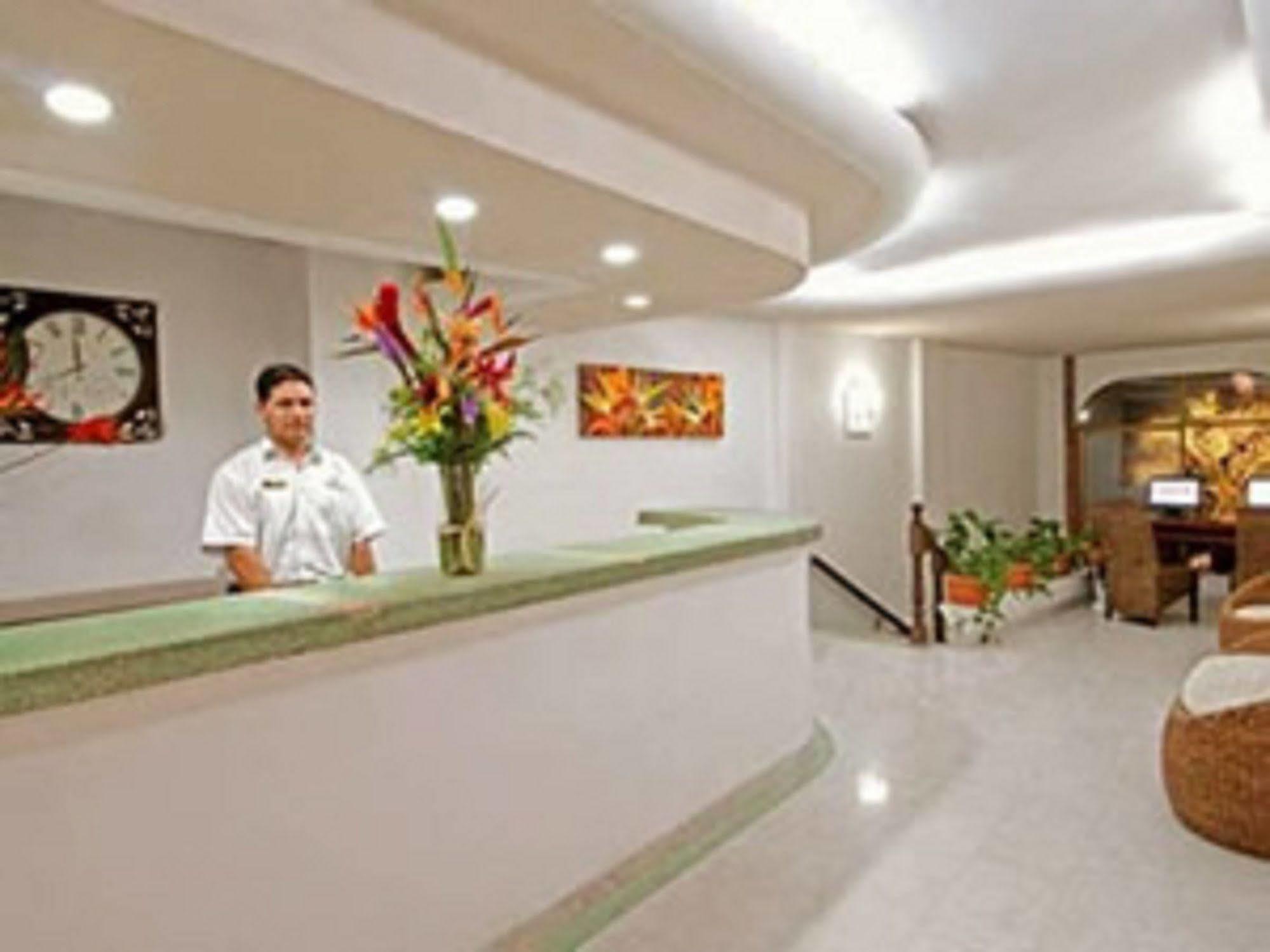 Emperador Vallarta Beachfront Hotel&suites Puerto Vallarta