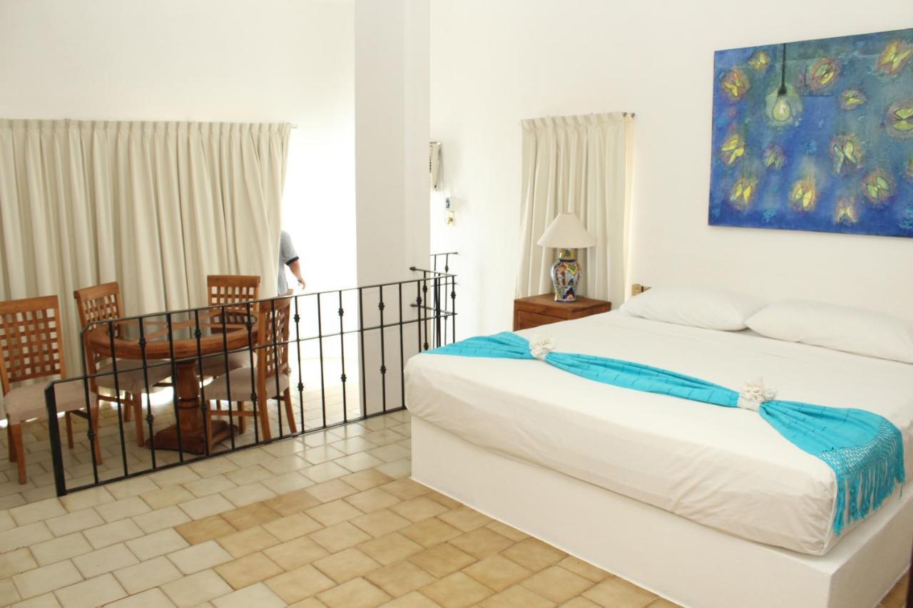 Emperador Vallarta Beachfront Hotel&suites Puerto Vallarta